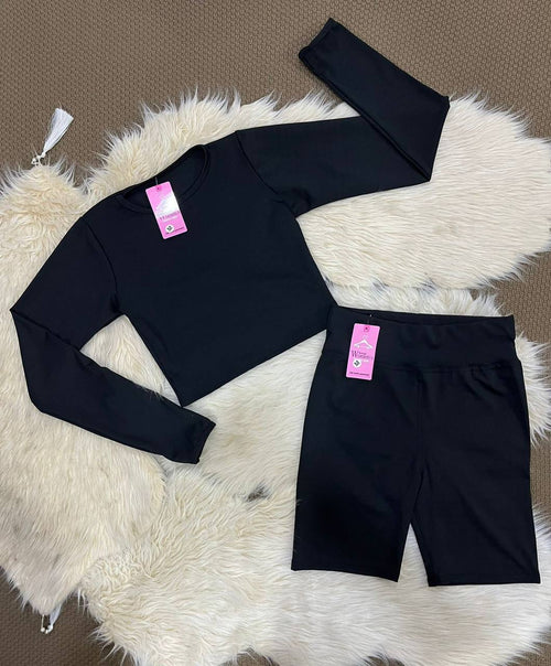 Black Long Sleeve Shorts Sport Set – Modern & Comfy Look