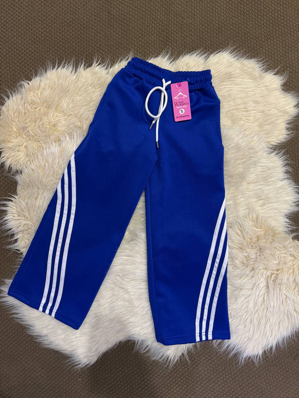 3 Line Wide Leg Pants – Sporty & Comfy Fit